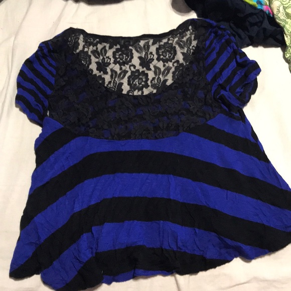 Striped crop top - Picture 3 of 3